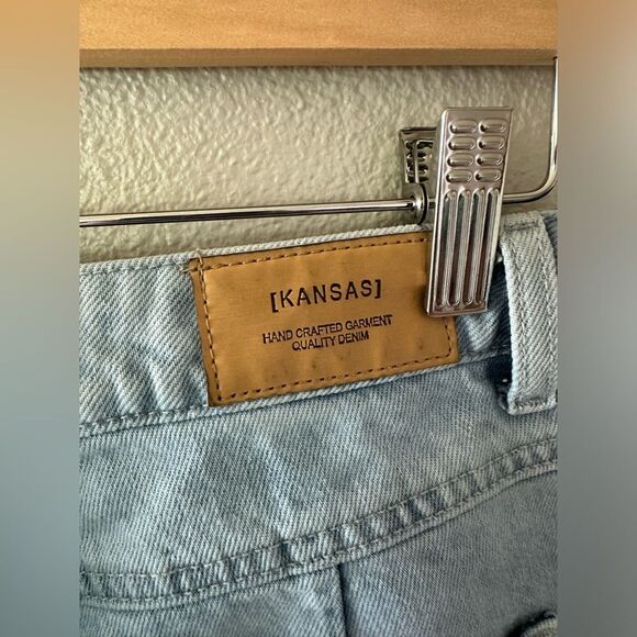 Kansas Straight Leg Jeans Light Wash Distressed High Waist Size 26 - Picture 4 of 5